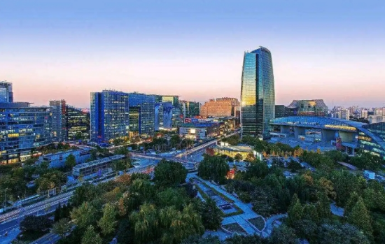加快建设世界领先的科技园区
